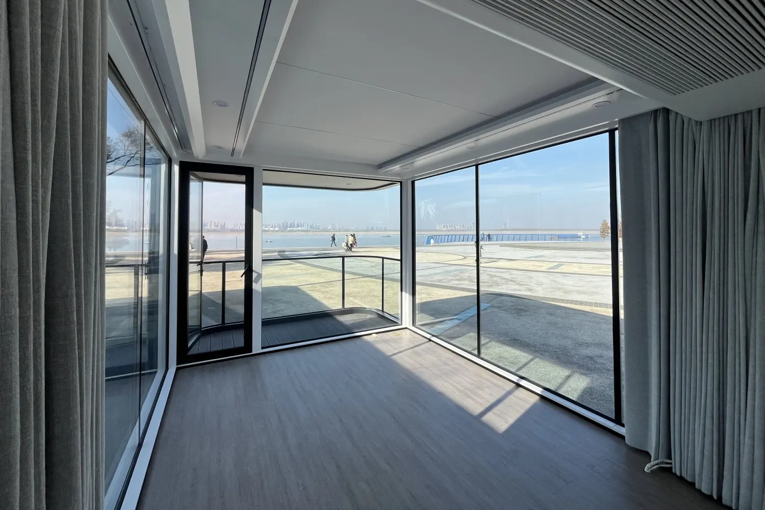 Space Capsule House5.jpg