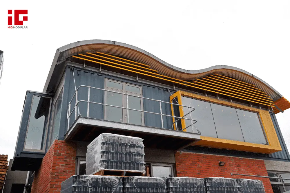 Hybrid Architecture Emerges: Blending Traditional and Detachable Container Design