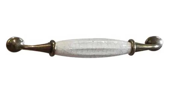 Kitchen-cabinet pull (7)