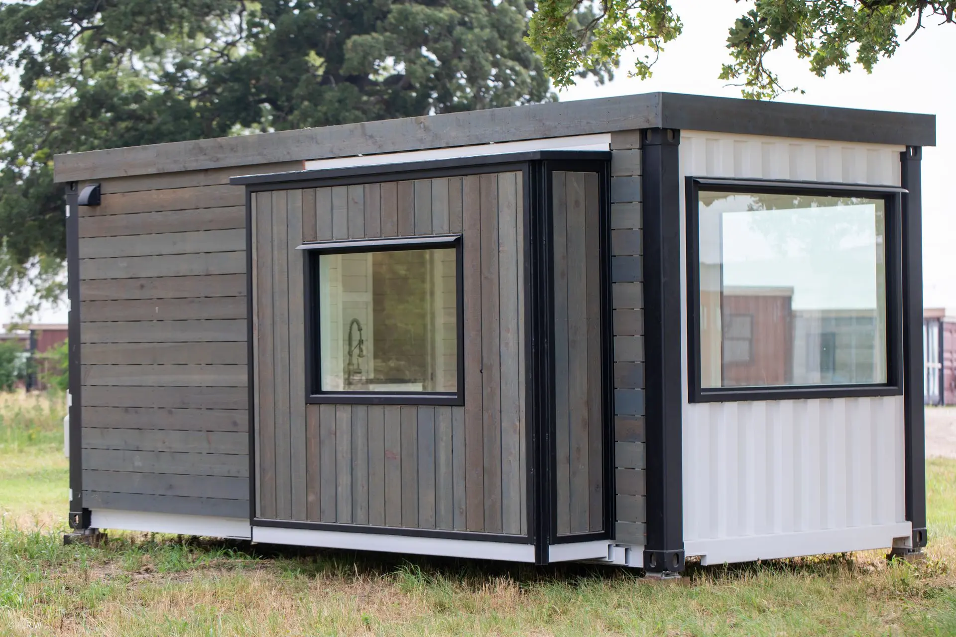 tiny house.jpg