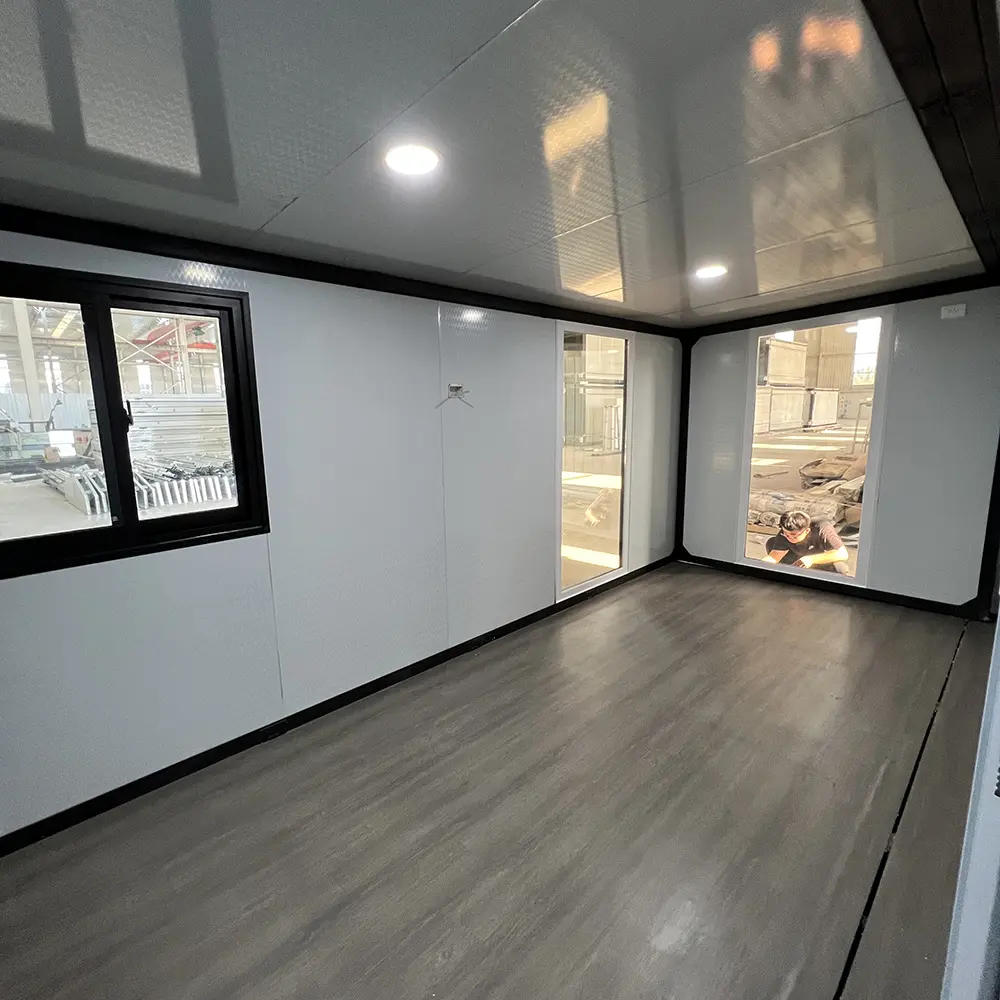 Remote Work Expandable Container House (5).jpg