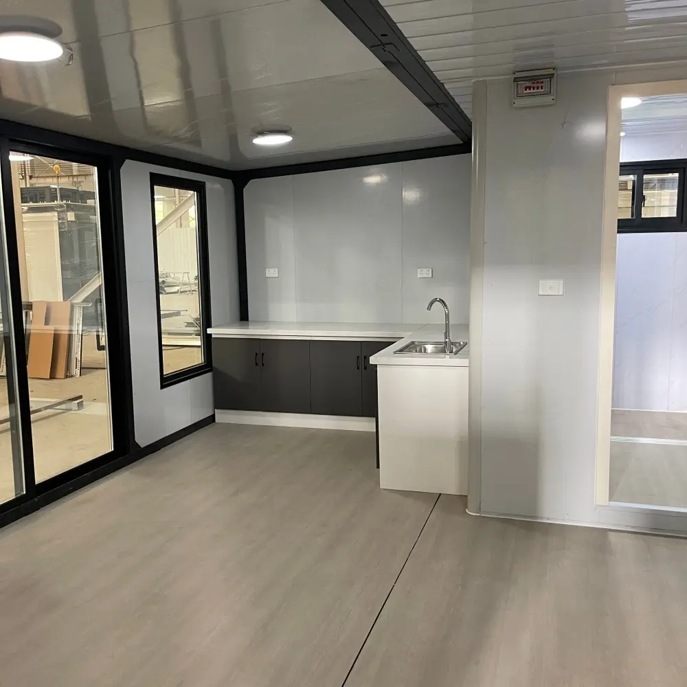 Compact and Versatile Expandable Container House (3)