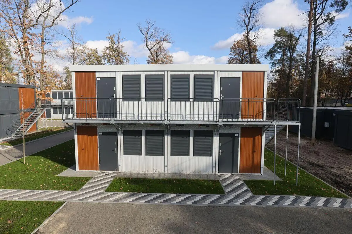 2storey house4.jpg