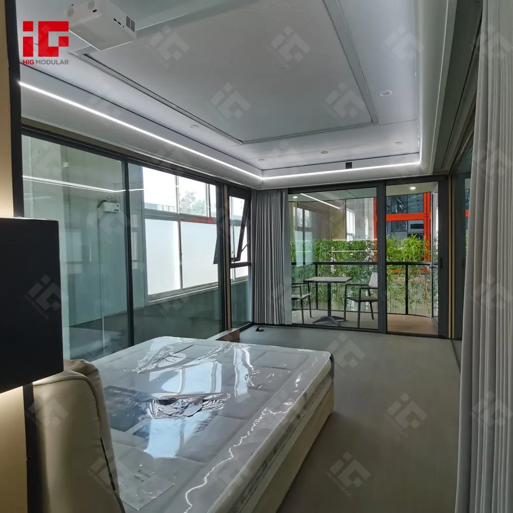 Space Capsule House5.jpg