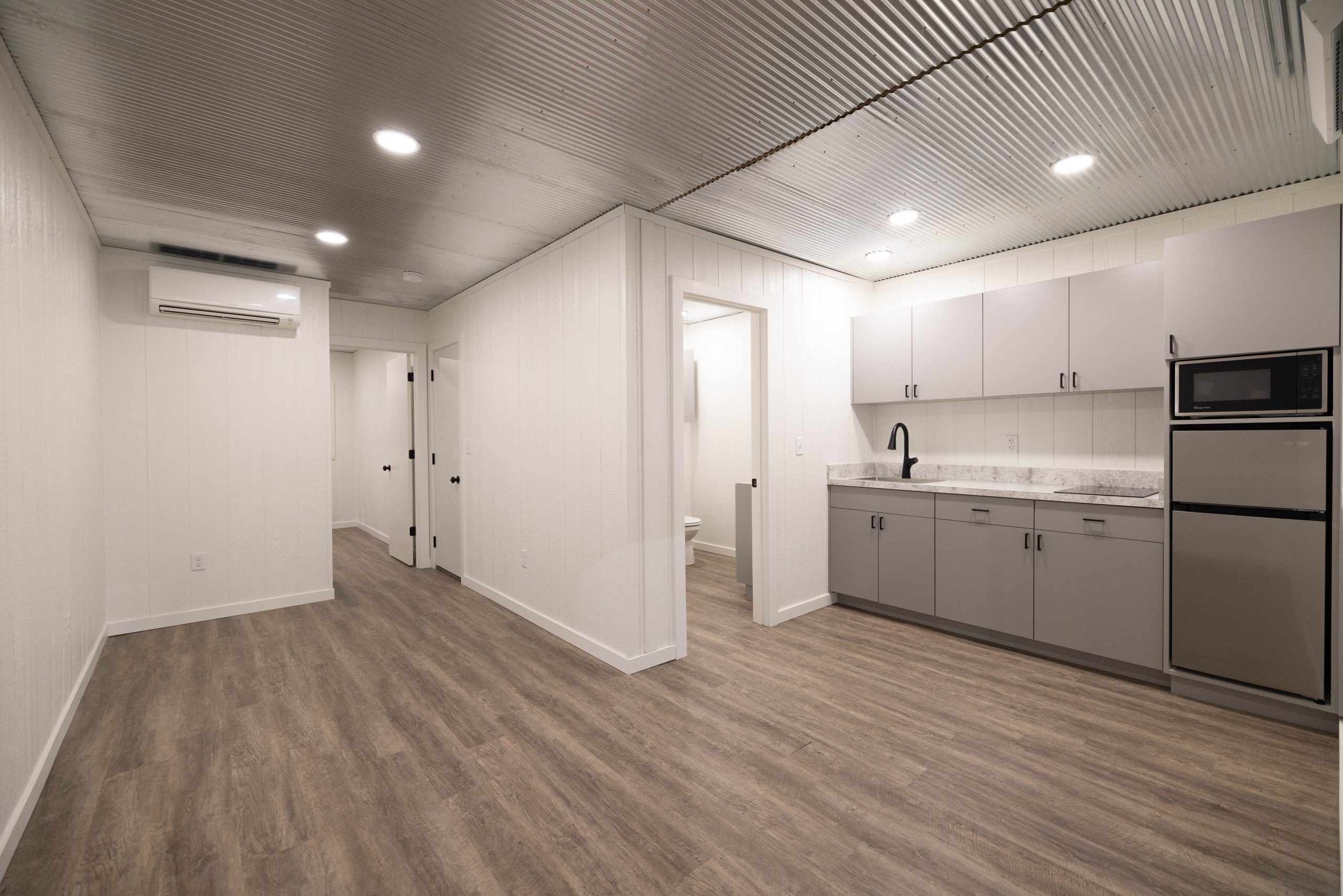 Shipping Container House5.jpg