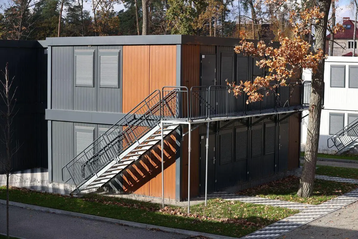 2storey house1.jpg