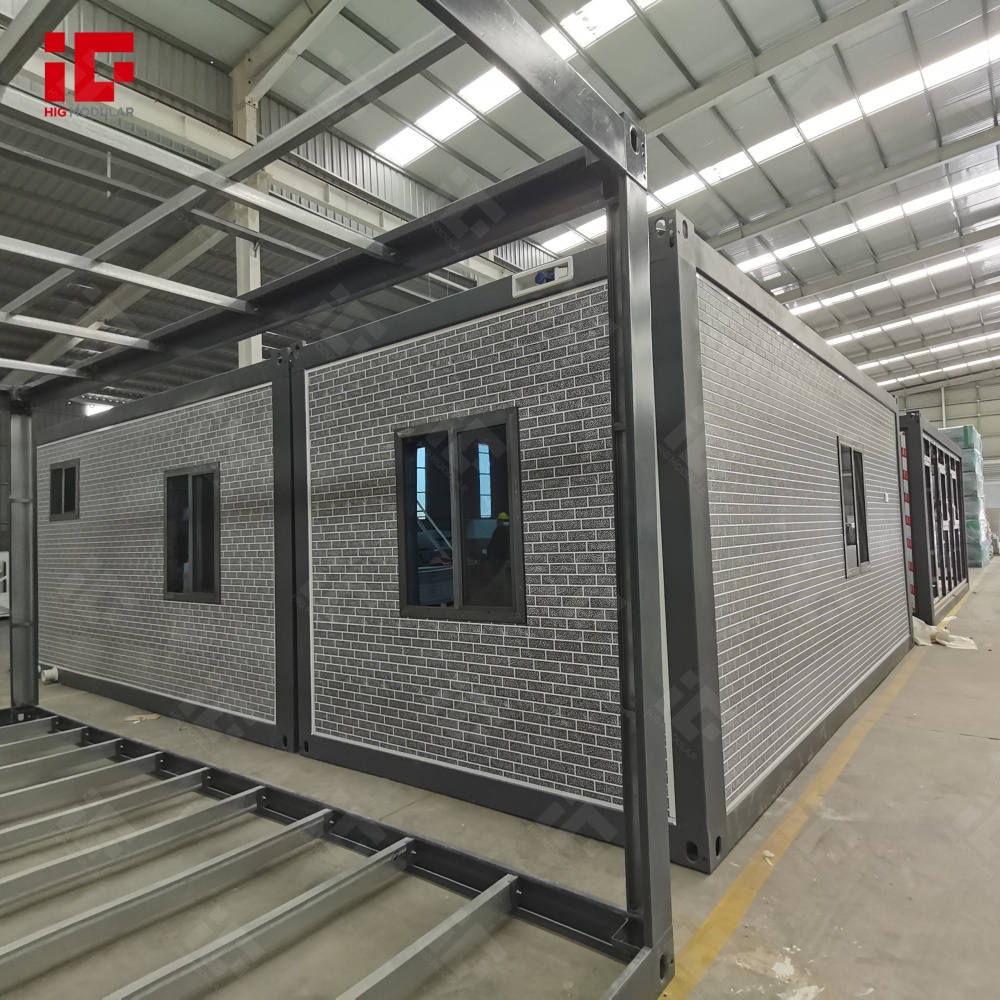 Container House1.jpg